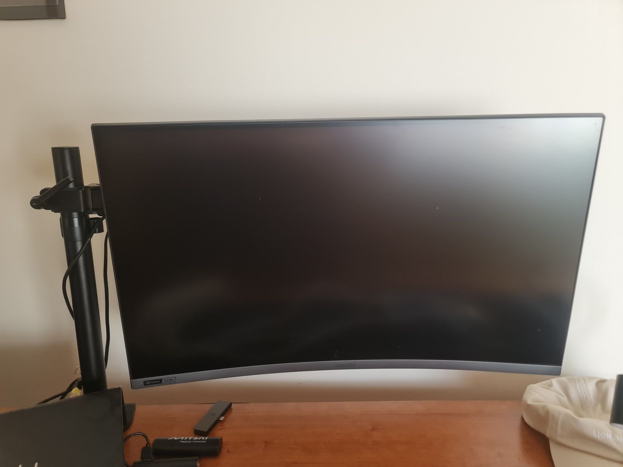 Monitor Gaming Curvo Samsung LC27RG50FQUXEN