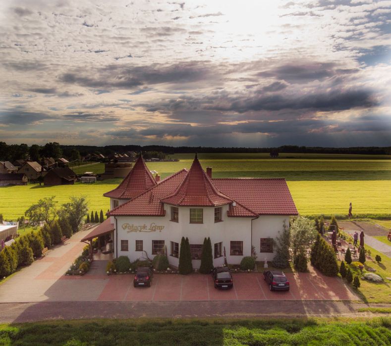 NOCLEGI ŚLĄSK - pokoje i restauracja