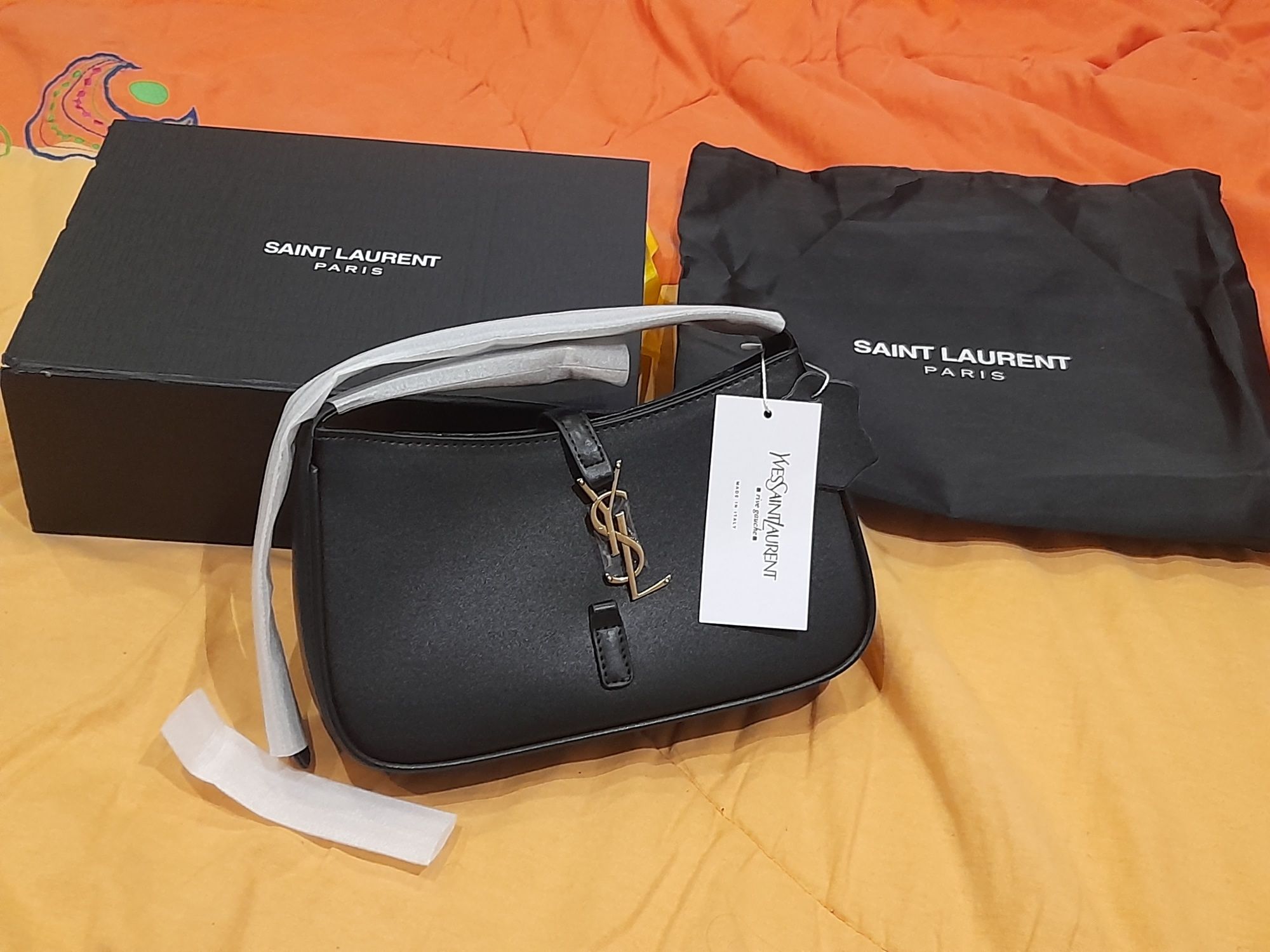 Mala saint laurent