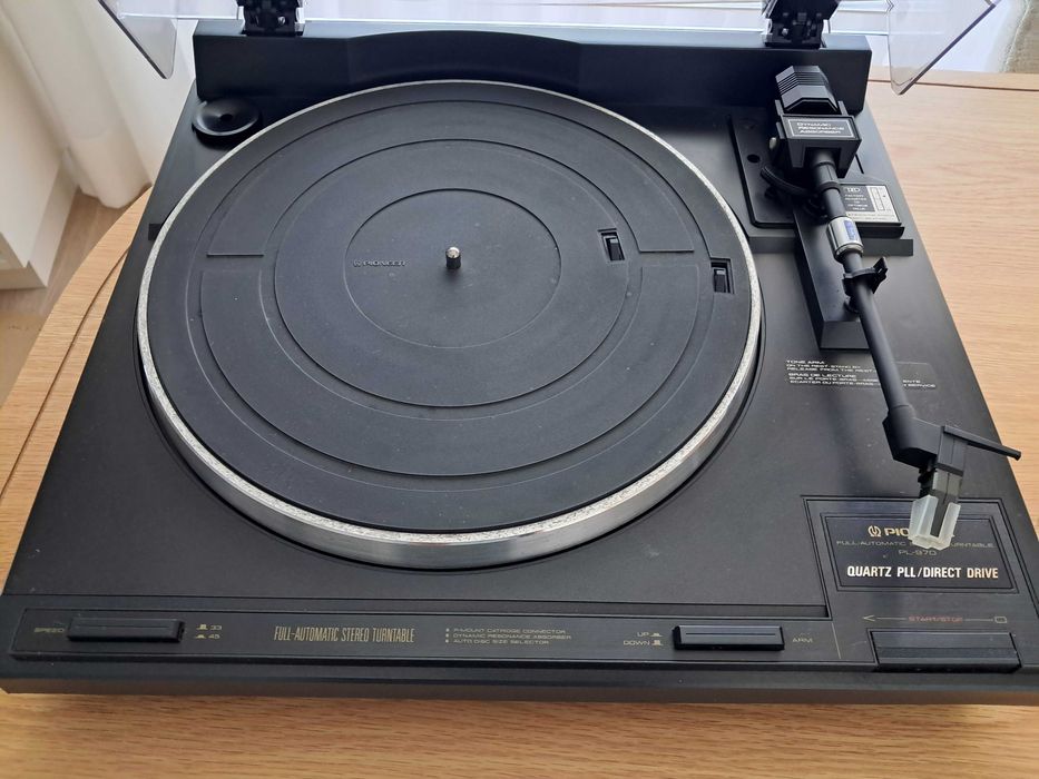 Gira Discos Pionner PL-970