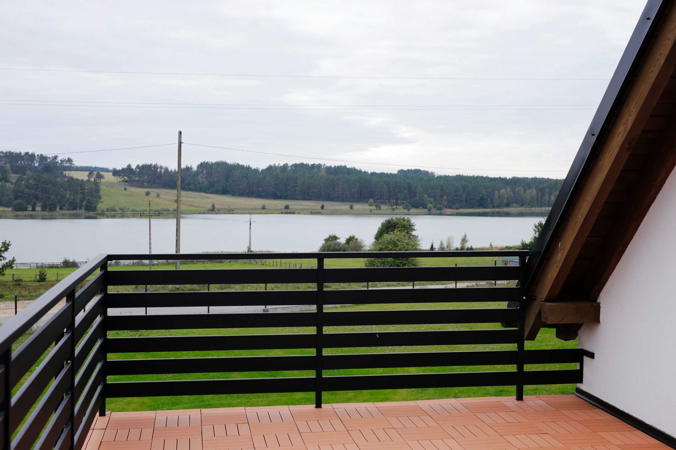 Domek na Kaszubach, z widokiem na jezioro - 10 osób
