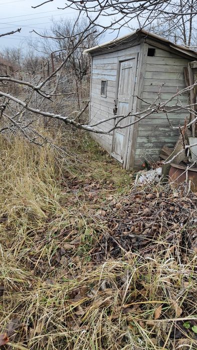 Продам дачу в центрі міста 4сотки
