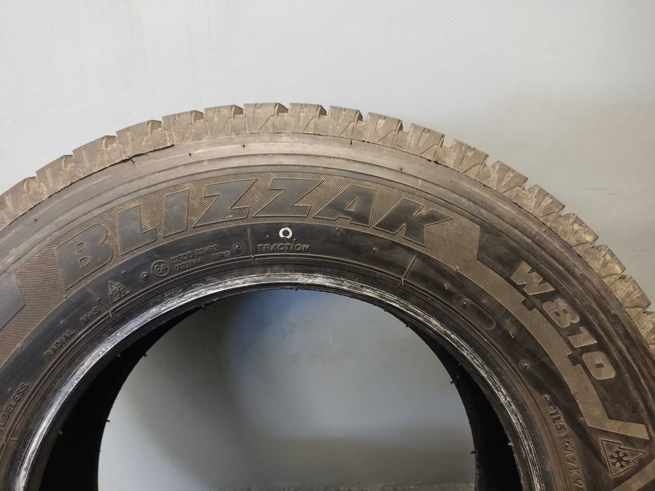 1x235/65R16C Bridgestone Blizzak W810, 115/113R, 2024 rok, Jak Nowa