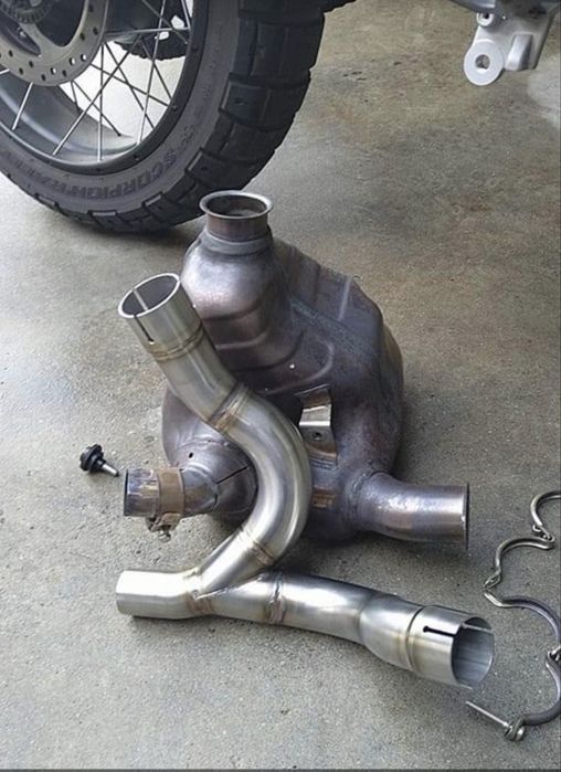 Ducati DesertX - ano: 2022