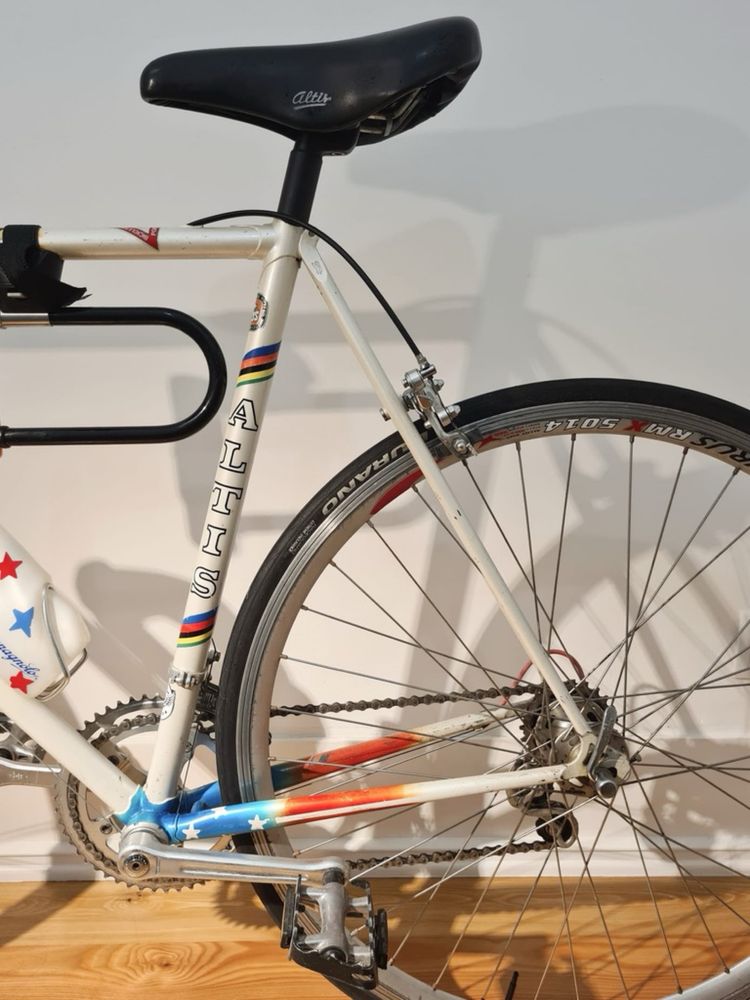Bicicleta Vintage Altis - Restaurada