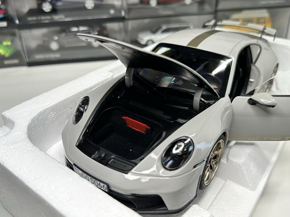 Porsche 911 GT3 1:18 Norev (minichamps,autoart, minichamps,solido)