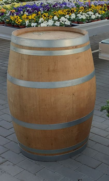 Beczka drewniana dębowa szczelna  Barrique 225 litr.