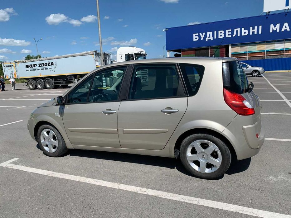 Продається авто , перший власник в Україні.