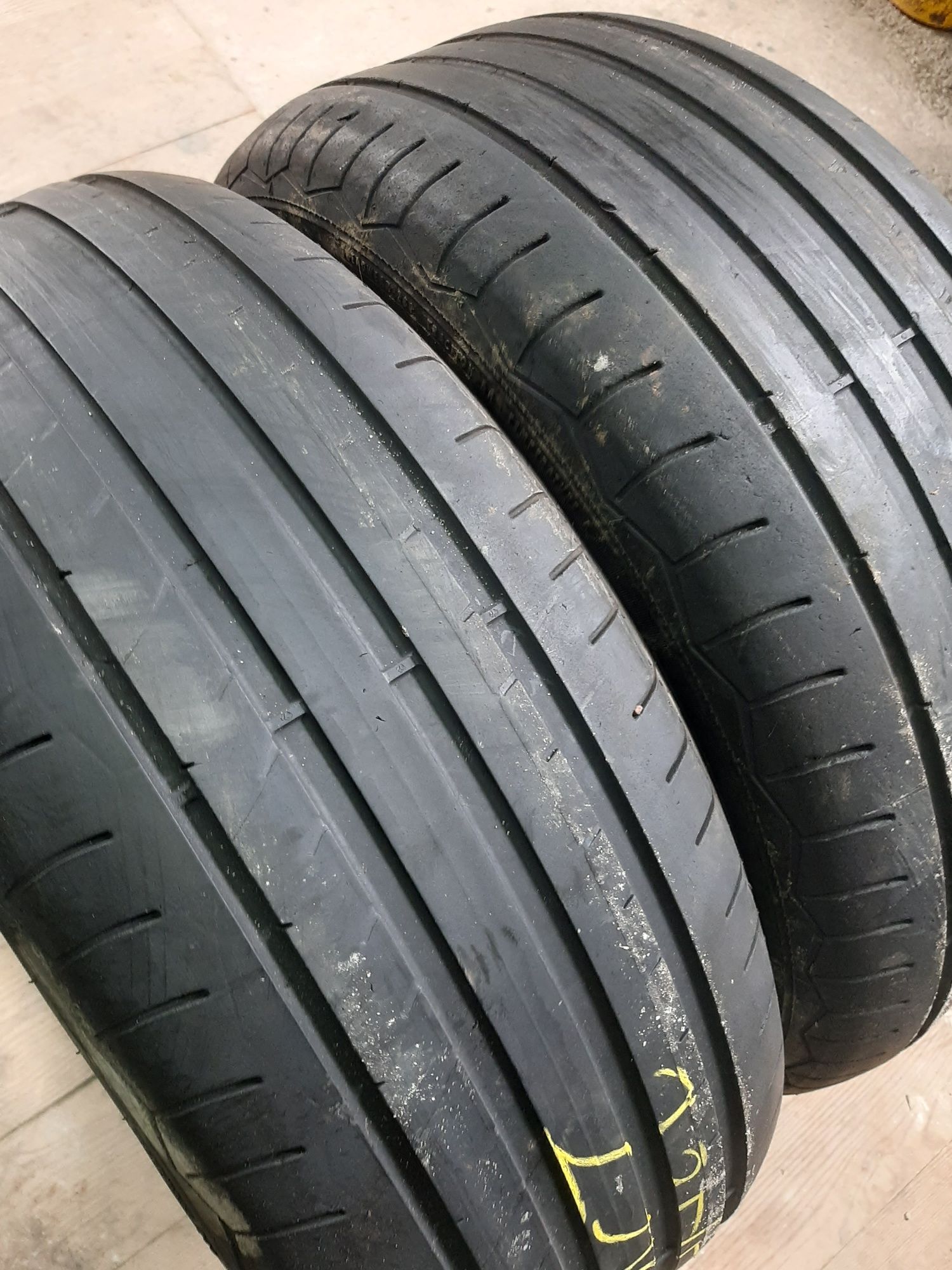 Шини Debica Presto UHP 2 235/55 R17 103W