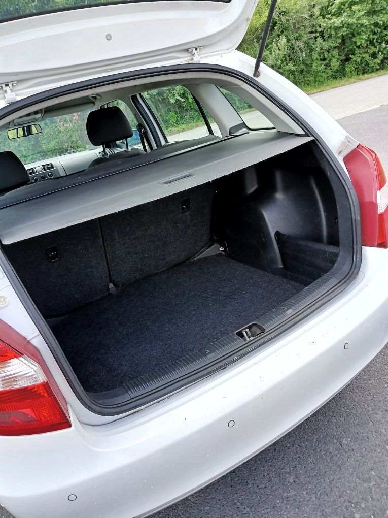 Skoda Fabia combi 2 2011 zadbana biała ubezpieczenie luty 2026