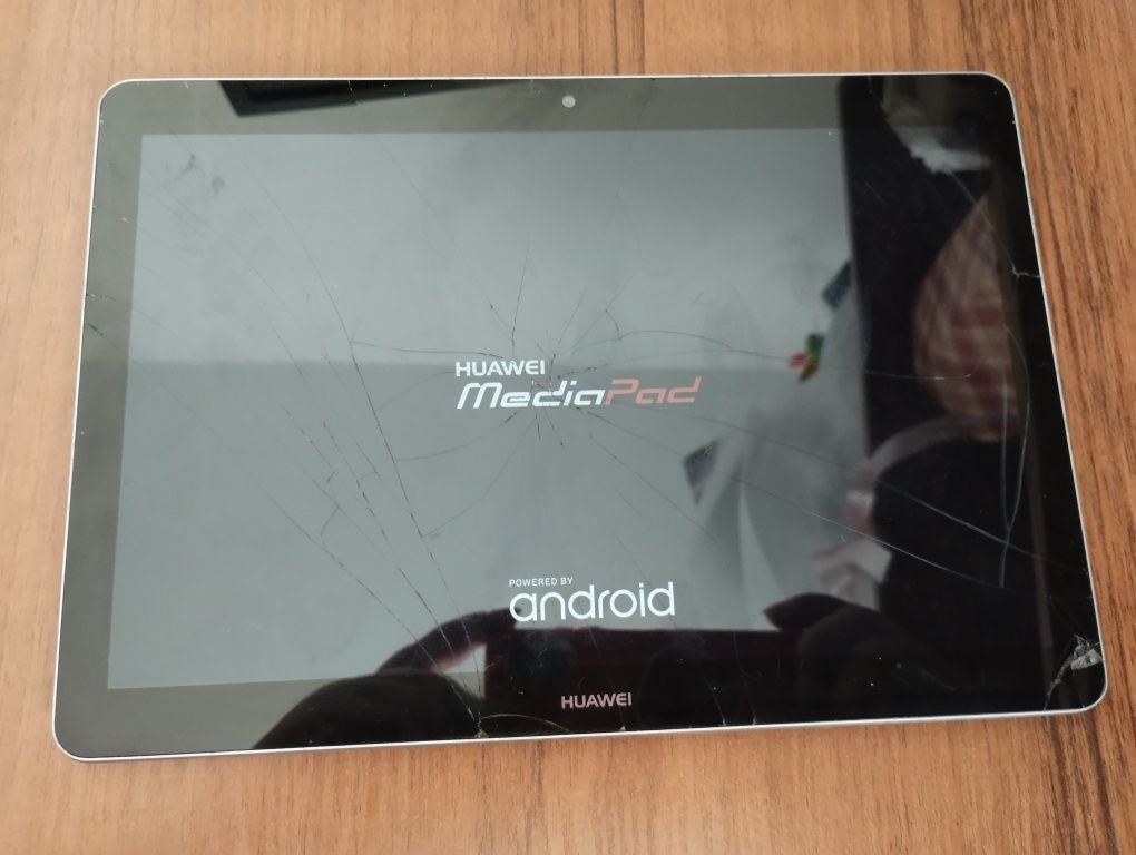 Планшет HUAWEI Tab 3 10