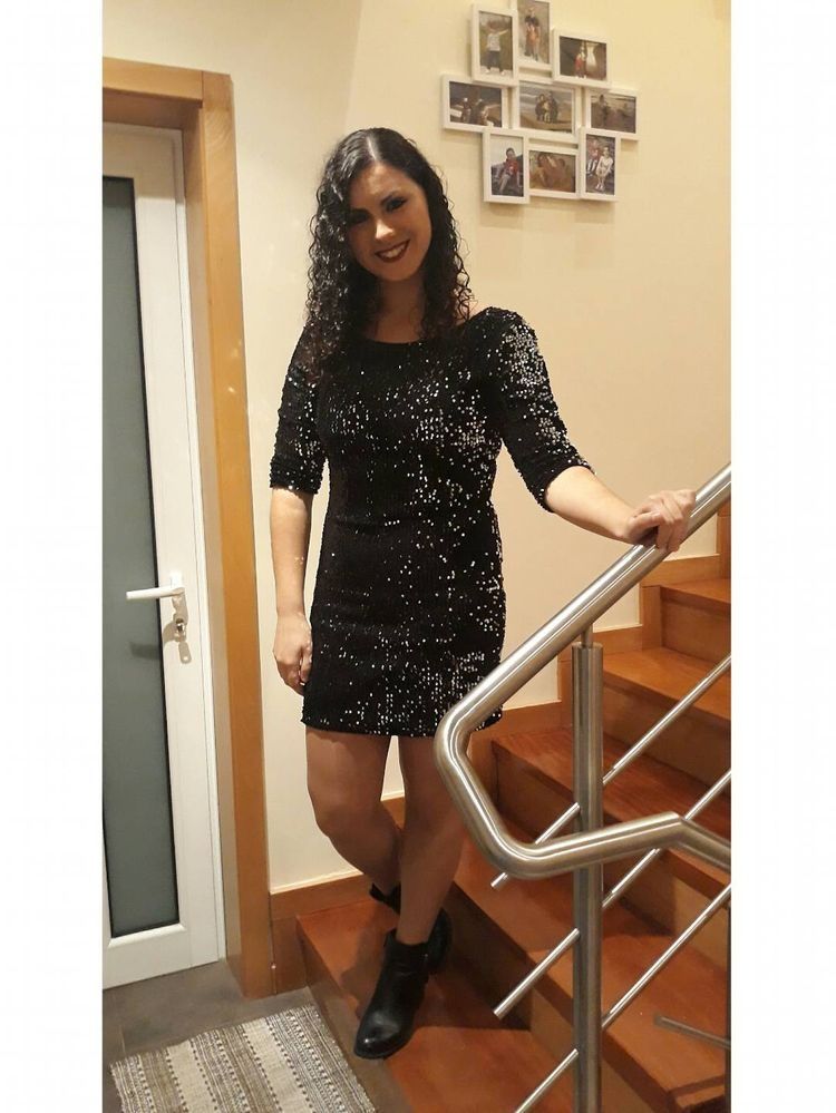 Vestido de lantejoulas preto