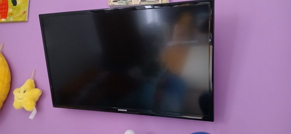 Telewizor led 32 Samsung sprawny 100 % warto