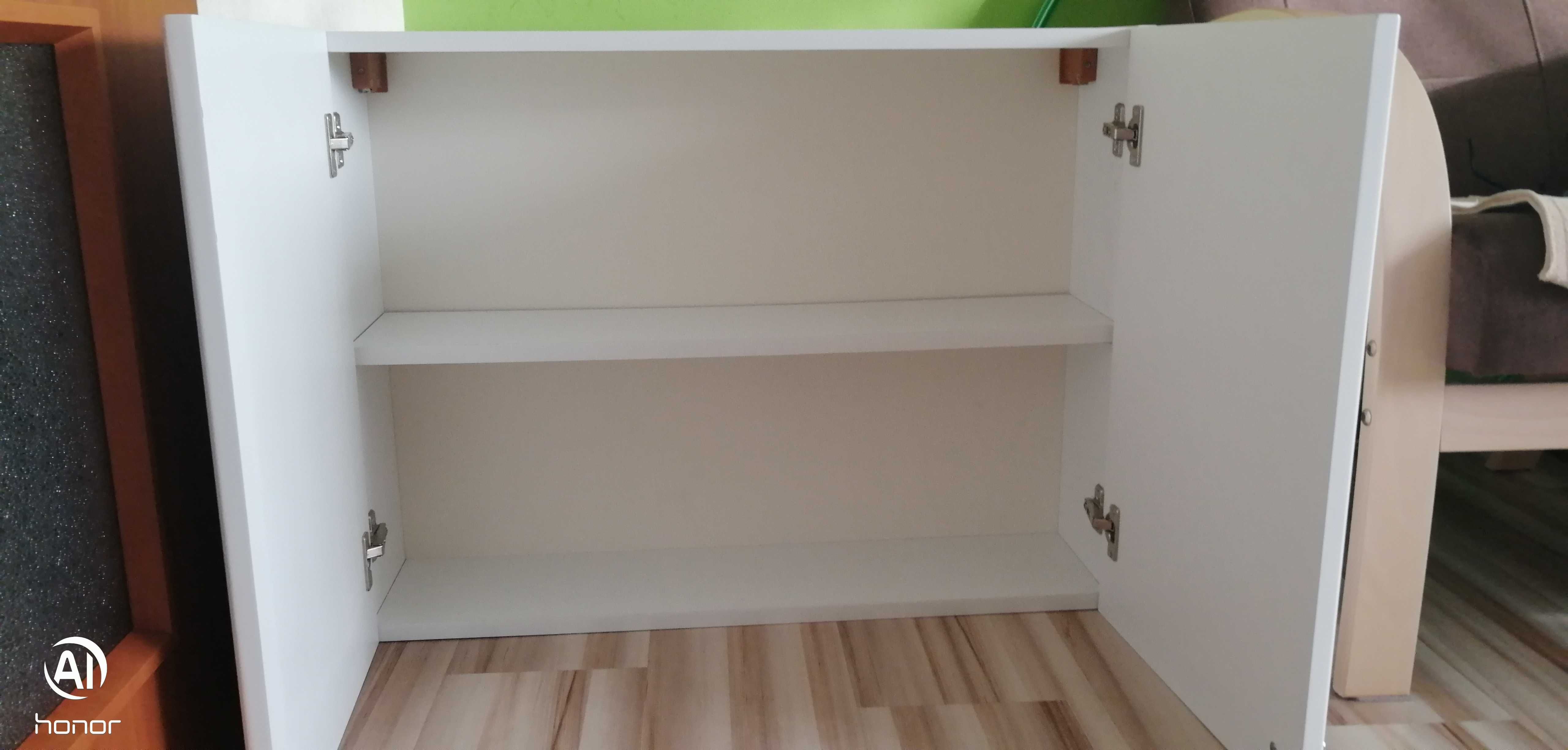 Dwie wiszące szafki łazienkowe biały połysk stan bardzo dobry