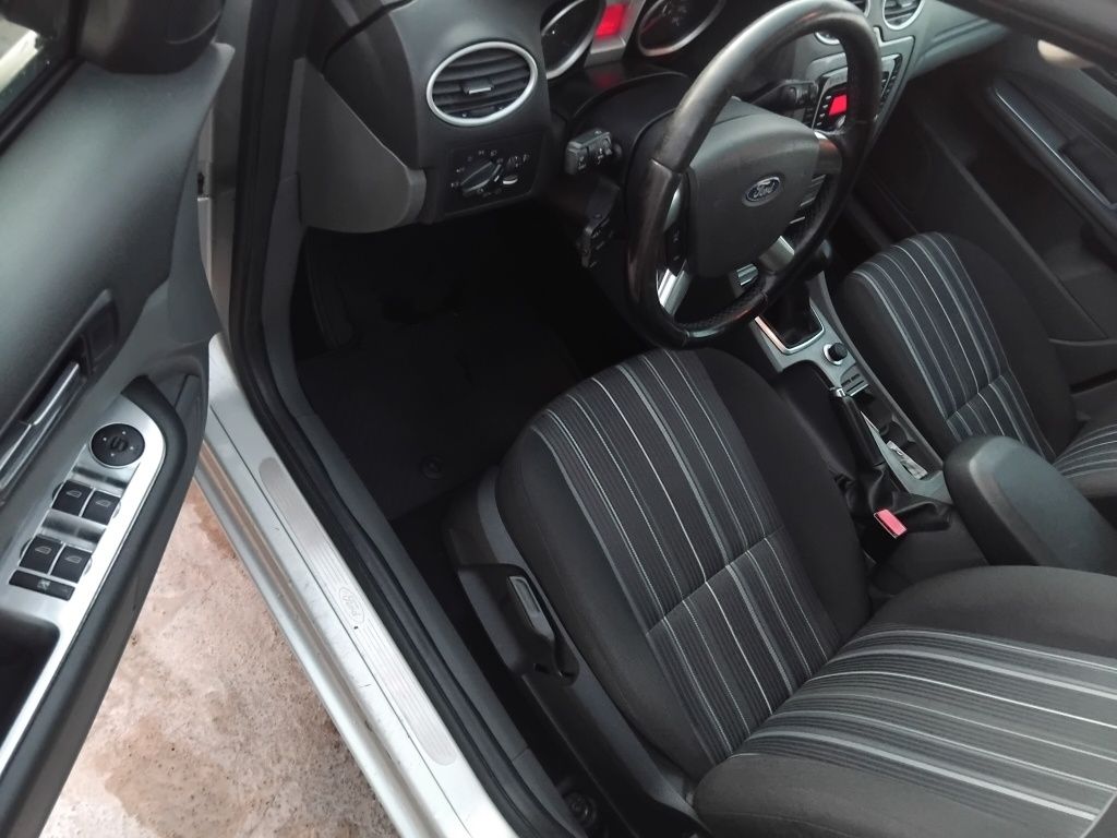 Ford focus 1.6 TDCI titânio