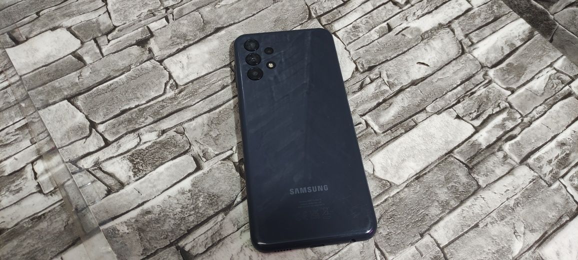 Мобильний телефон/Смартфон Samsung a135f galaxy a13 4/64gb
