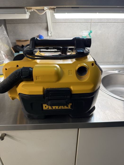 Vendo aspirador Dewalt