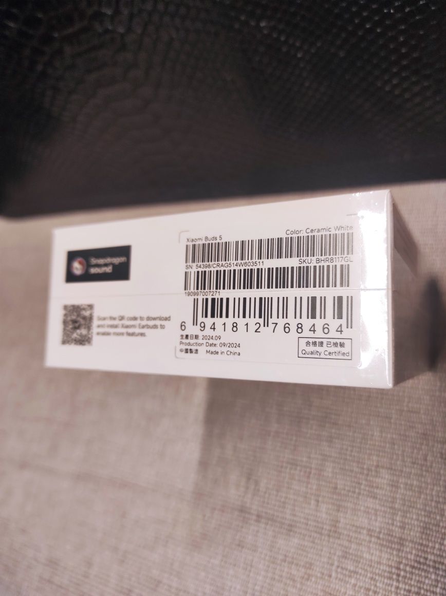 Słuchawki douszne Xiaomi Buds 5- ceramic white, Nowe!