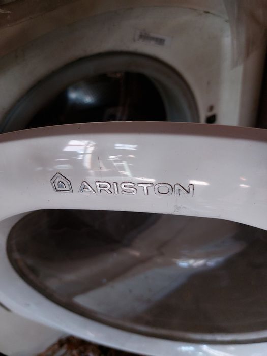 Пральна машина  ARISTON