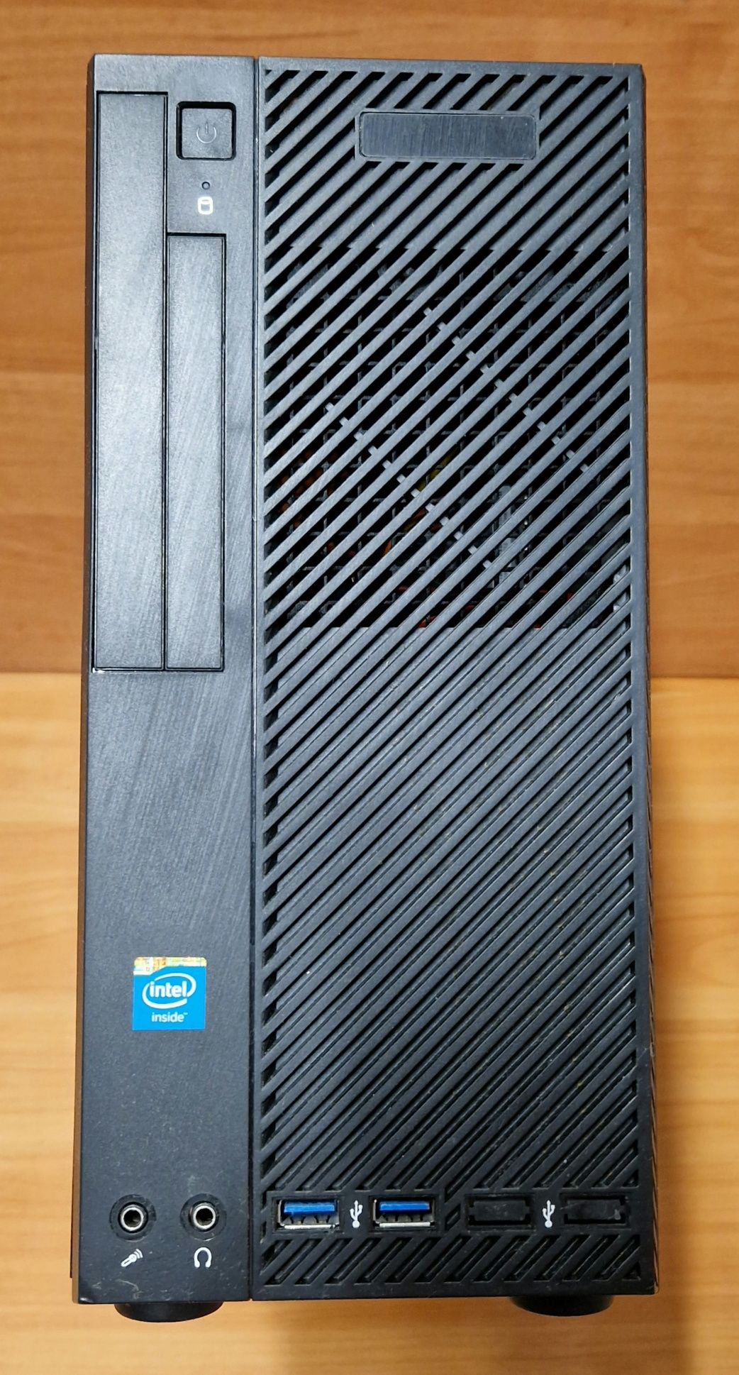 Komputer Intel, dysk SSD, ram DDR4, USB 3.0