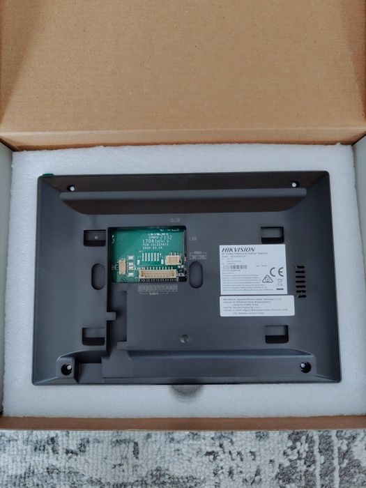 Nowy wideodomofon IP Hikvision DS-KH6220-LE1