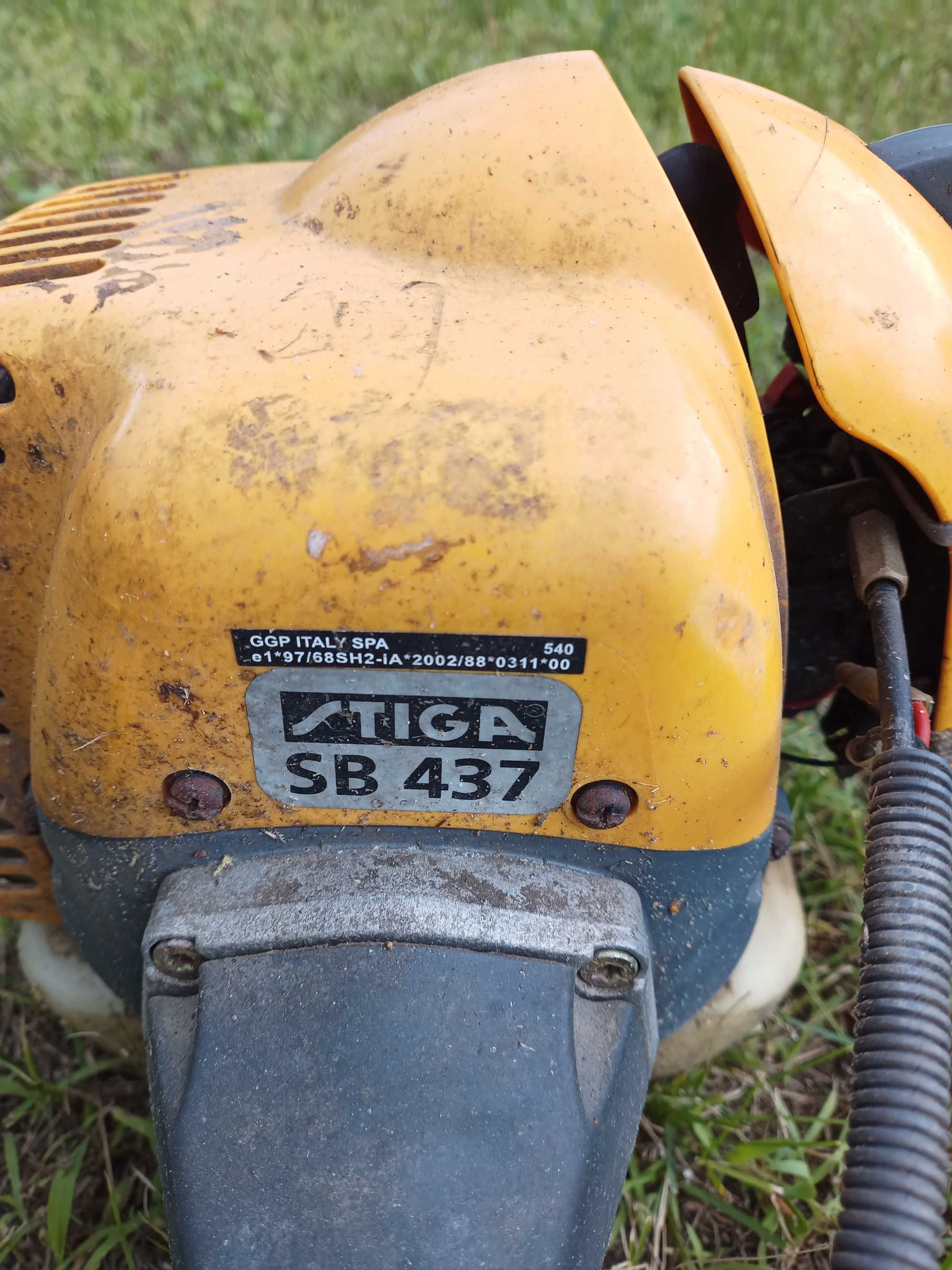 Podkaszarku Stiga SB 437 oraz McCulloch Cabrio 310, 2 szt. uszkodzone,