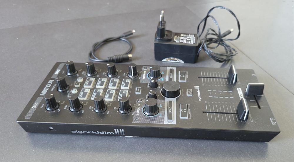 DJ Controladora - MIXTOUR-Reloop 1° versão