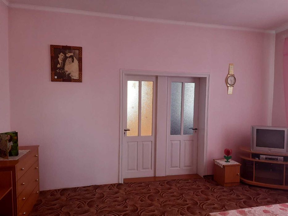 Продається будинок у Єзуполі, поруч Івано-Франківська