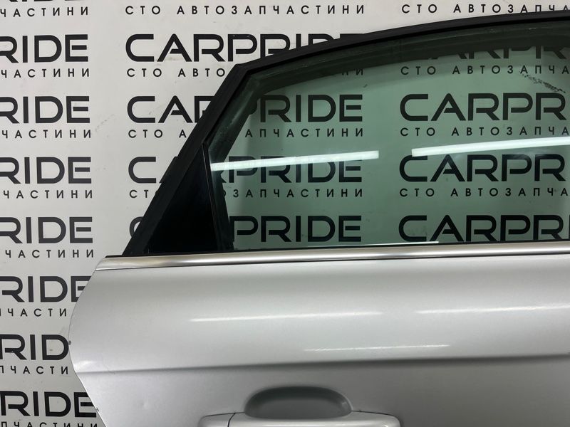 Дверь задняя правая AUDI A4 B8 2.0 2012