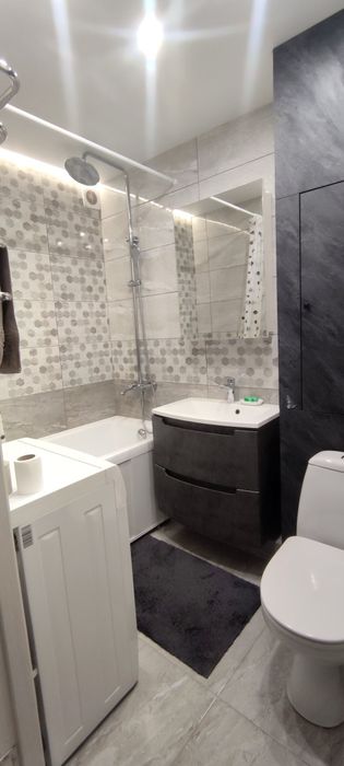 Продам эксклюзивную 2к.кв. Новые дома улучшенка 2балкона