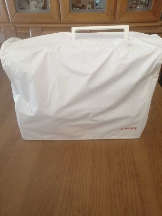 Máquina de costura portátil Singer como nova