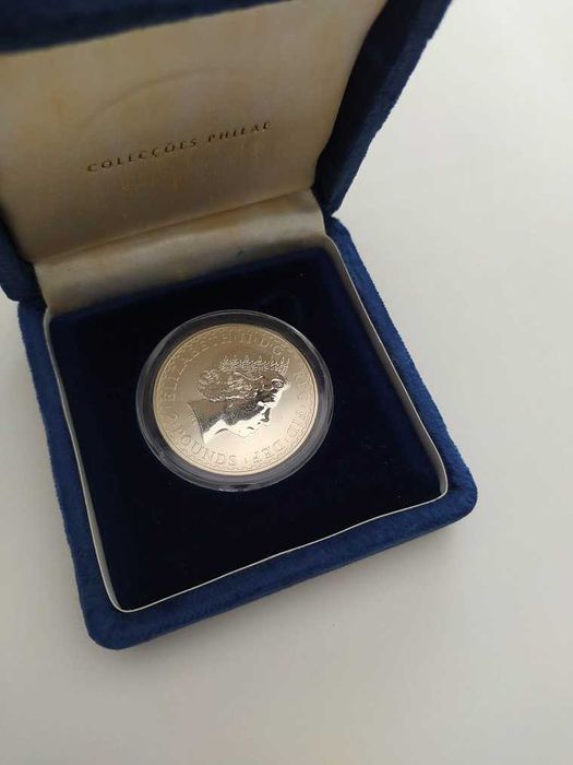 Moeda Elizabeth 2 Pound - 2000 Prata