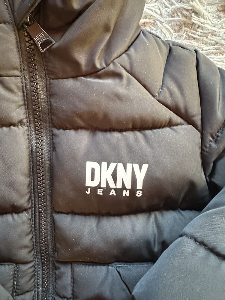 Kurtka r.92 2 lata DKNY czarna zimowa ciepła kaptur