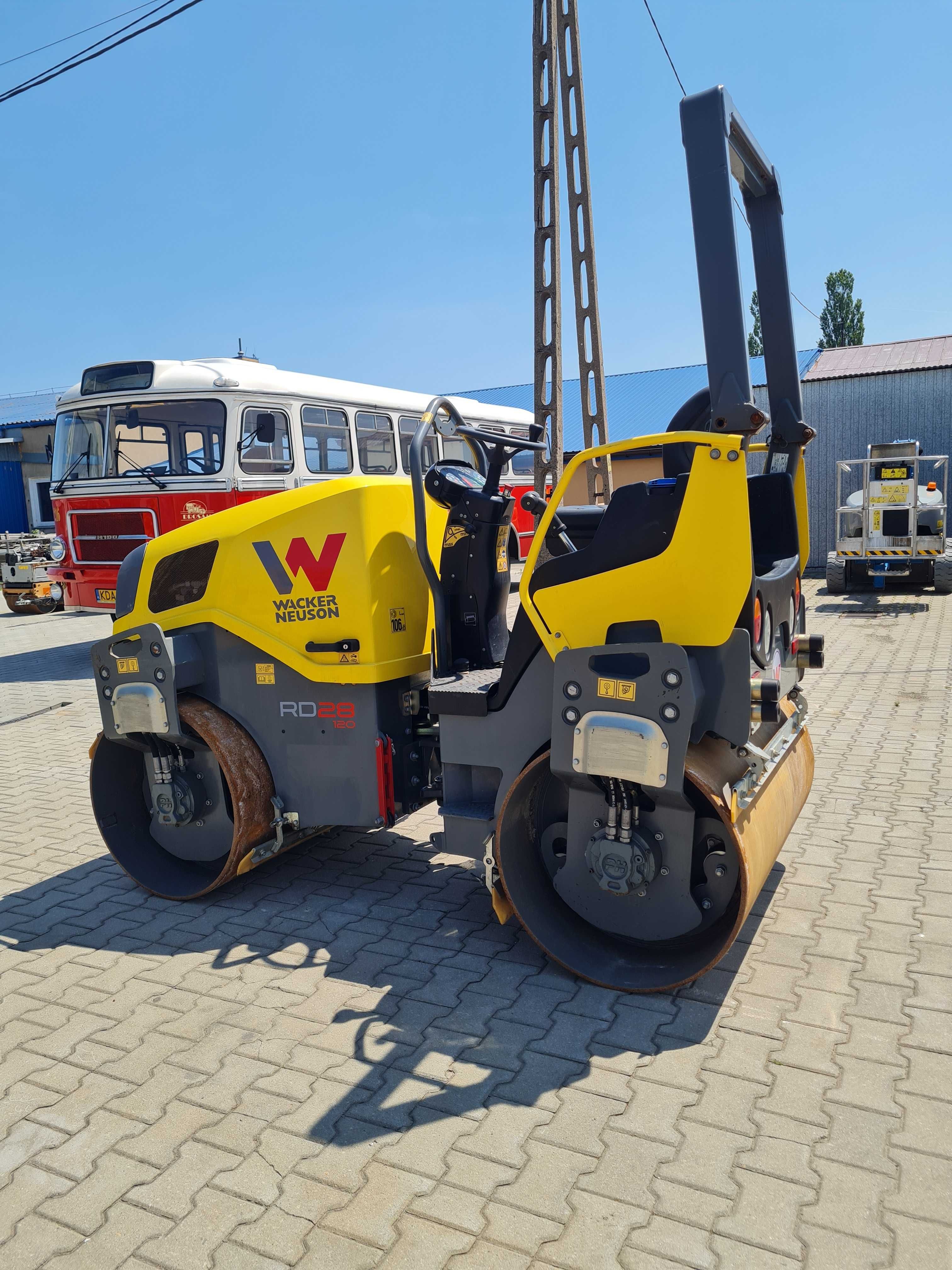 Walec samojezdny bębnowy Wacker Neuson RD28-120 rok prod 2019