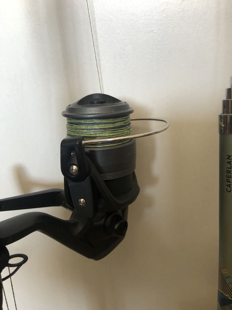 Cana de pesca com carretos