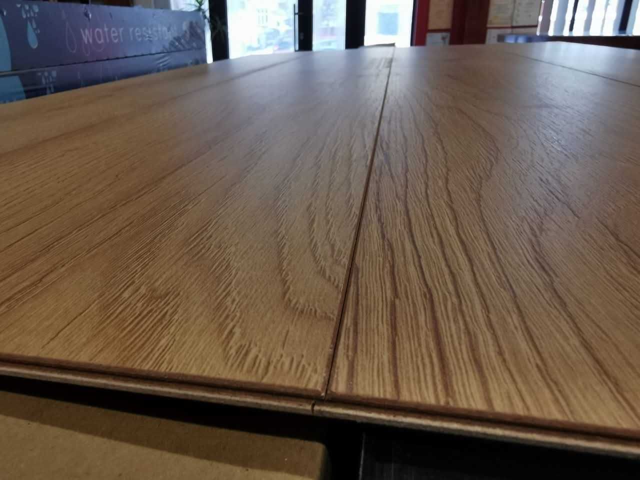 Super panel podłogowy Swiss Krono Dąb Wiedeński AC4, 7mm PROMOCJA !!!