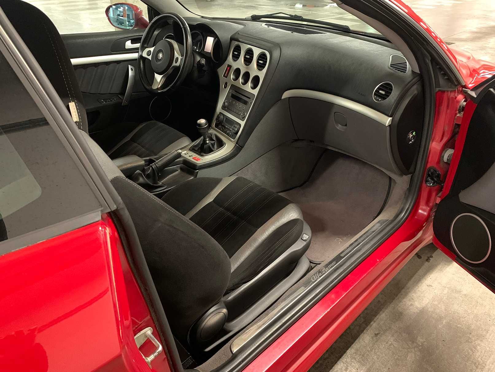 Alfa Romeo Brera 2.4 JTDm 210cv Skyview Jantes TI 19