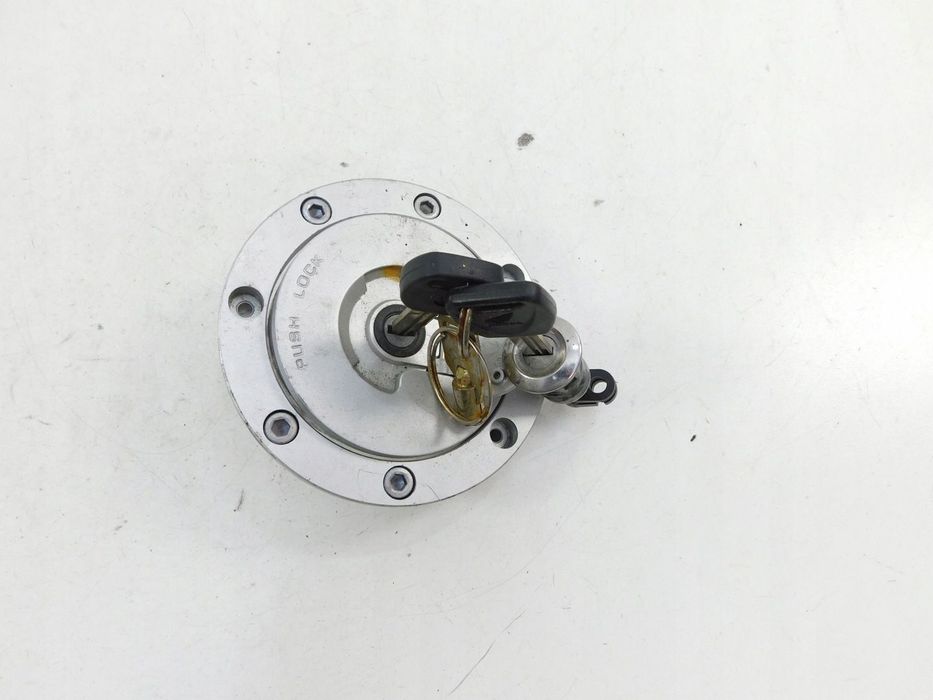 HONDA CBR 1100XX KOREK ZAMEK KLUCZYK