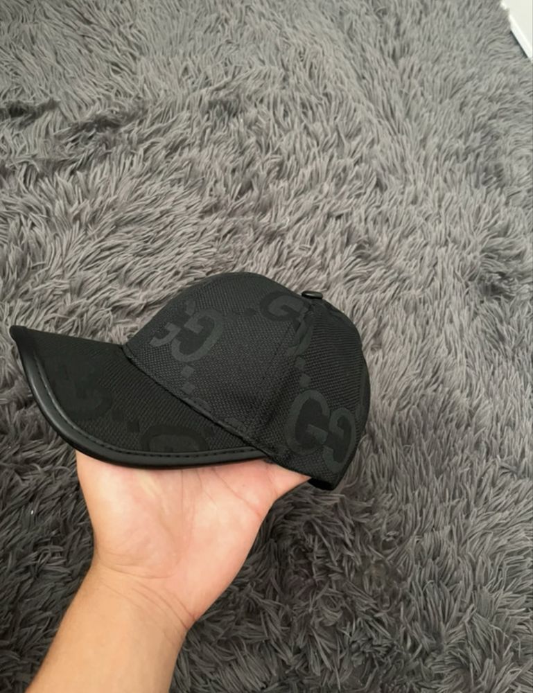Boné Gucci GG Black Monogram