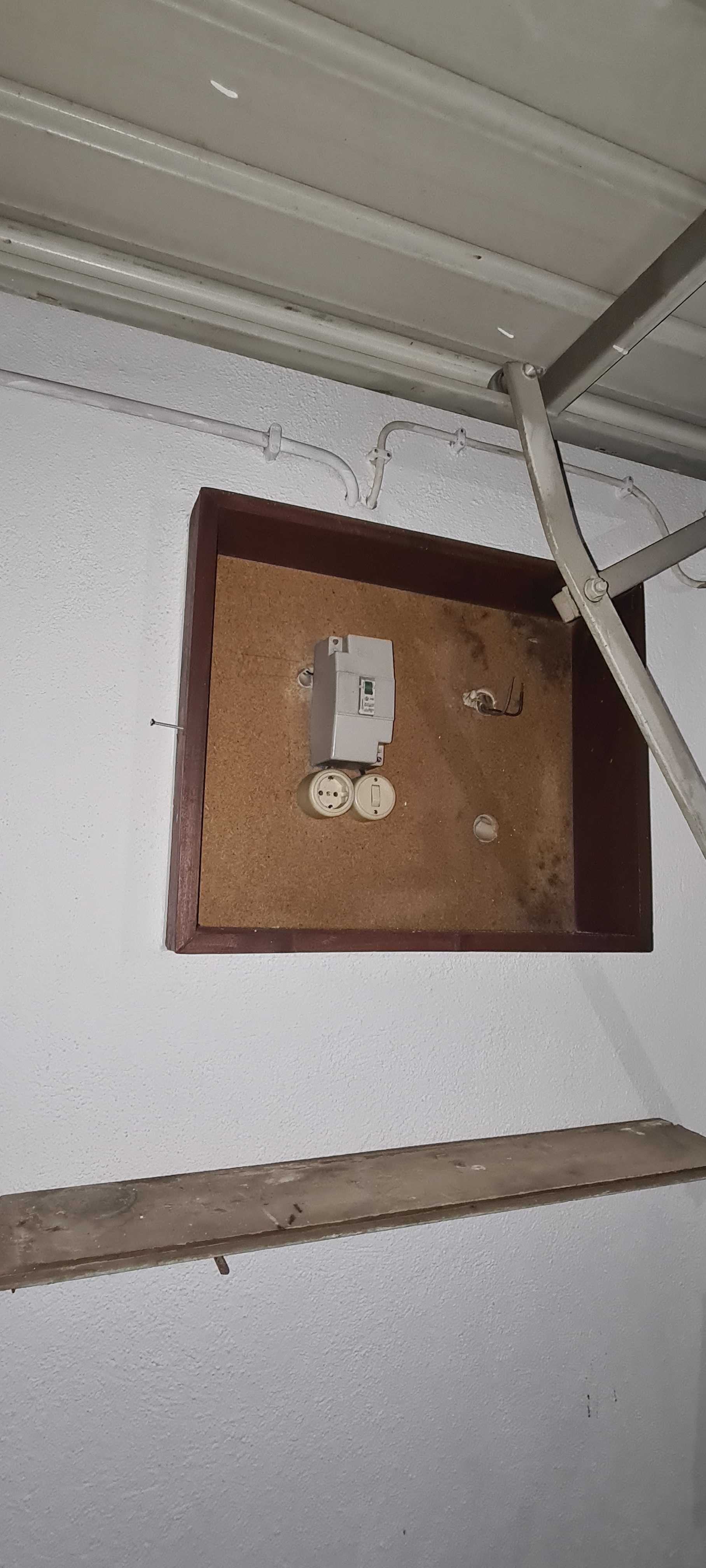 Vendo Box na Cova da Piedade