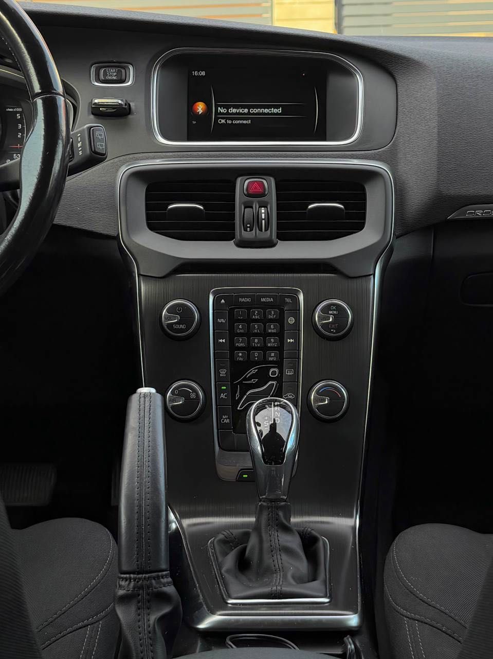 Volvo V40 Cross Country 2015