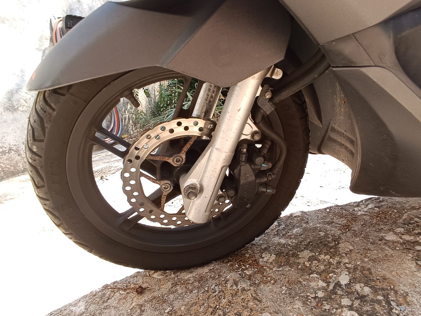 Honda PCX 125 de 2017  + capacete Ride L/XL