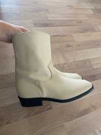 Botas cremes em Pele novas ZARA n36