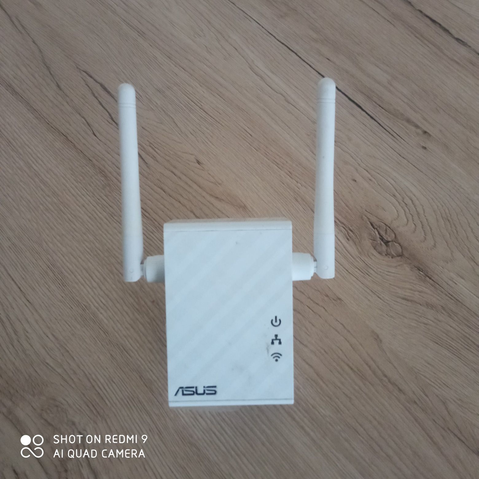 ASUS RP-N12 – Repeater / Wzmacniacz Wi-Fi


---

ASU