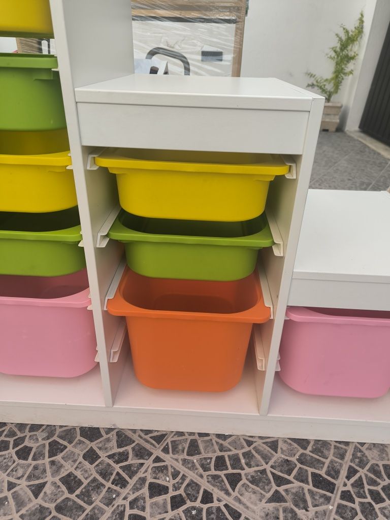 Estante brinquedos ikea