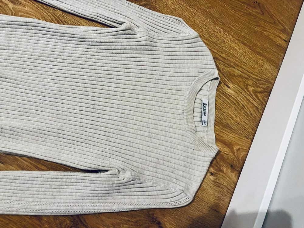 Bezowa bluzka sweter golf top bershka 36 S