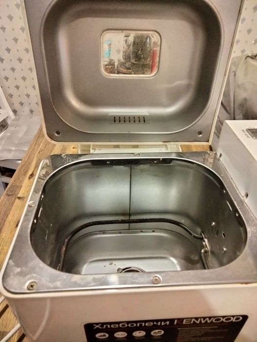 Хлібопіч електрична Kenwyd