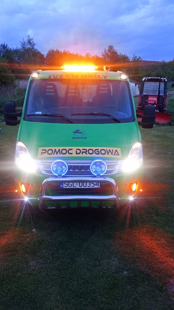 Iveco daily pomoc drogowa nowy najazd oświetlenie LED 3.5 t hak