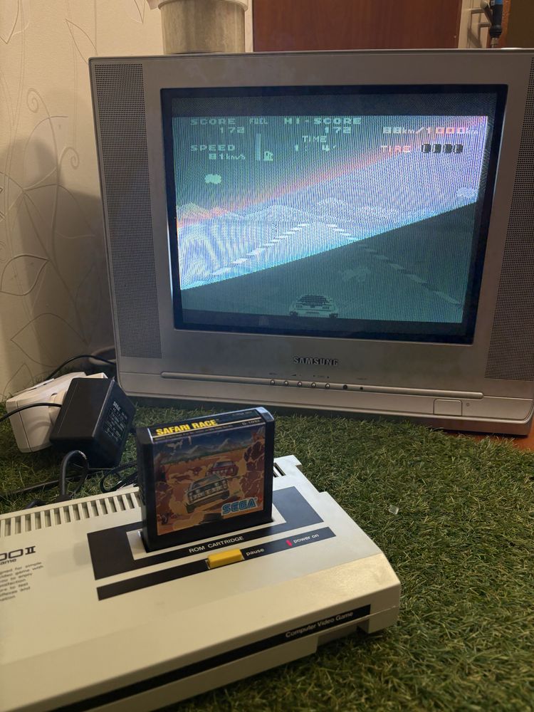 Приставка SEGA SG1000 гарний стан 100v