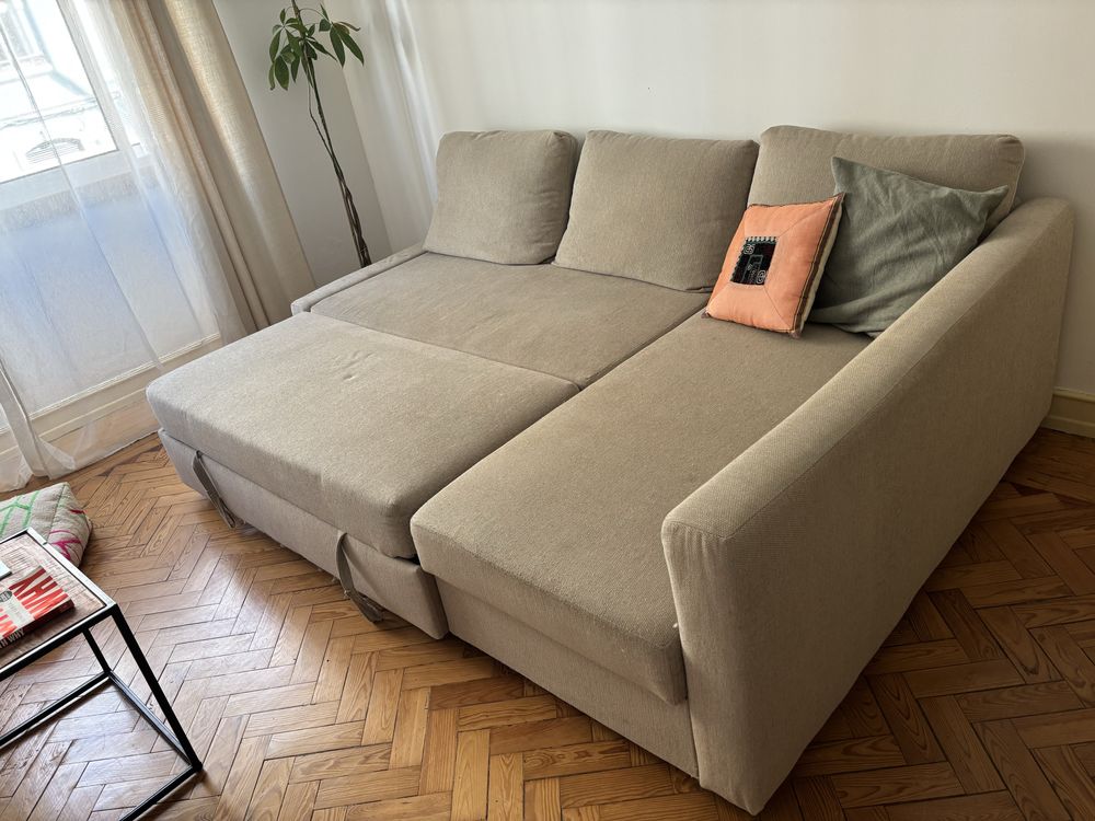 Sofá cama IKEA.